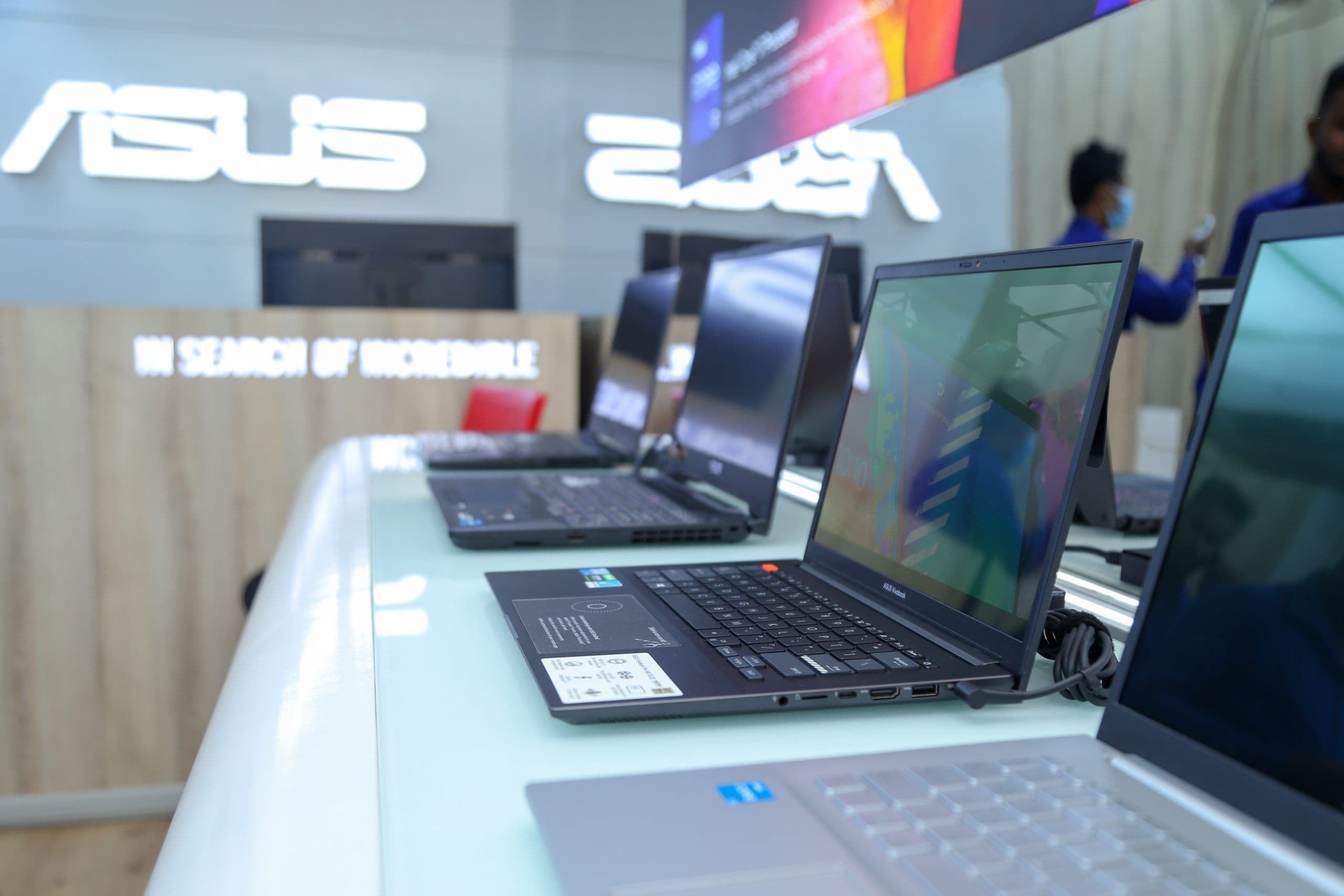 ASUS expands footprint in southern Sri Lanka with the launch of it’s Exclusive Store in Matara